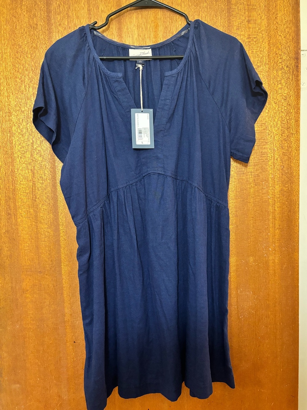 Universal Thread Women's Navy Short-Sleeve V-Neck Dress Top / Size L / NWT